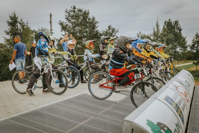 Pakritusī BMX lielvalsts